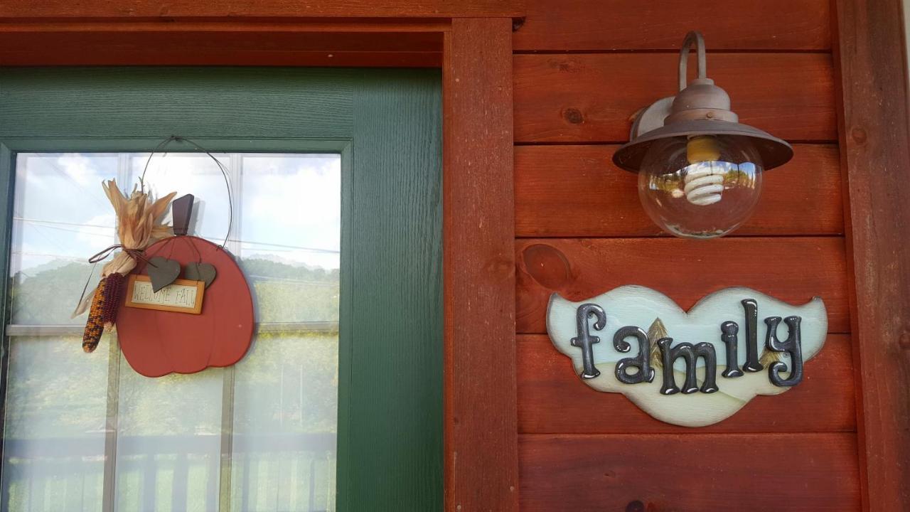 Amish Blessings Cabins Millersburg Kültér fotó